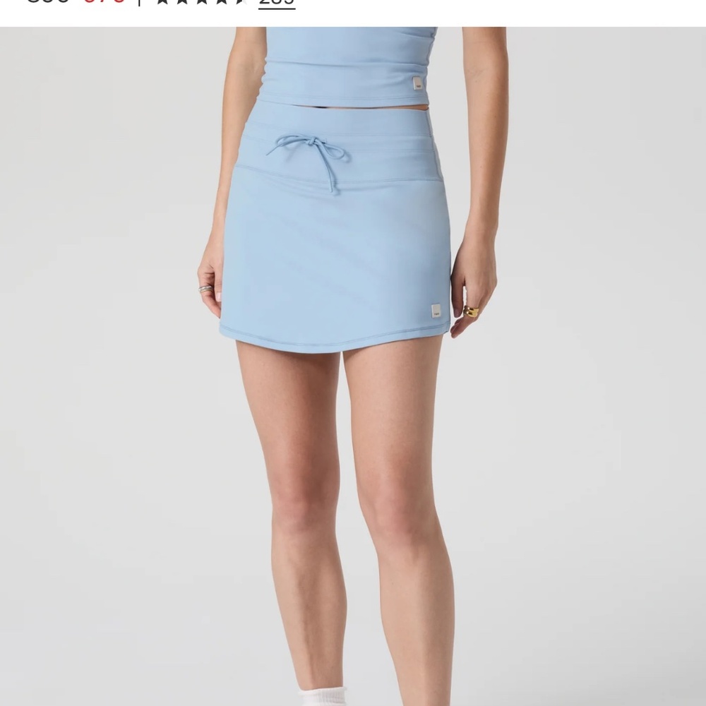 Vuori Daily Skirt - surf blue size M, NWOT